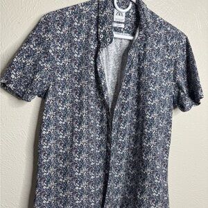 Zara Men's 100& cotton Navy and White Patterned Shirt